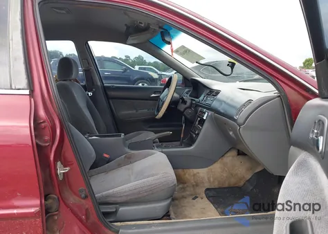 1997 Honda Accord Lx z USA, uszkodzony, nr VIN 1HGCD5534VA232377